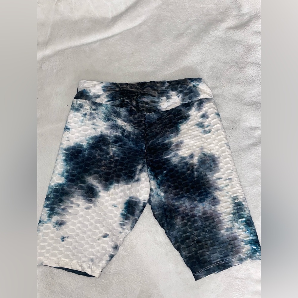 HOT KISS Tie Dye shorts
